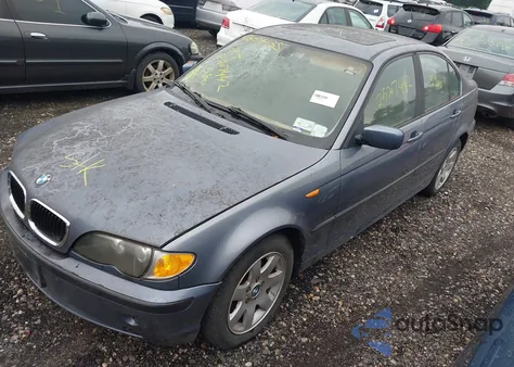 2003 BMW 325Xi z USA, uszkodzony, nr VIN WBAEU33423PM53264